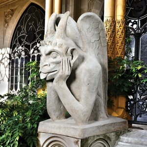 パリ ノートルダム教会寺院のガーゴイル像彫像 装飾的置物 中世教会 彫刻/庭園 ガーデンコレクション(輸入品