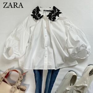 ZARA 大人可愛い素敵　襟エンブロリダリービジュー付き　お袖ふんわり　プルオーバーシャツ ブラウス　サイズMザラ♪