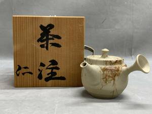 4＃C/3929　 常滑焼 名工 谷川仁 急須 茶注 白泥 藻掛　共箱 急須 茶注 煎茶道具　60サイズ