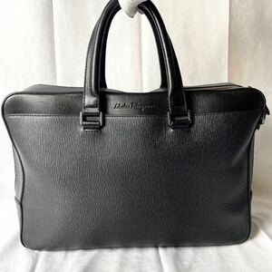 1円〜【現行/極美品】Salvatore Ferragamo フェラガモ メンズ ビジネスバッグ A4 書類かばん ブリーフケース 最高級グレインカーフレザー