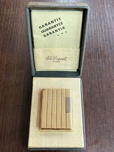 S.T Dupont デュポン PARIS MADE IN FRANCE ゴールドカラー 喫煙具 ライター ガスライター　元箱付き