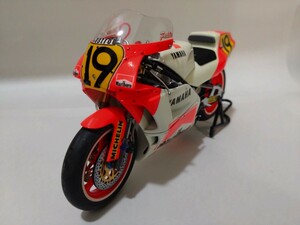 1/12 ハセガワ　1989 ヤマハ YZR500(OWA8)フレディースペンサー 完成品