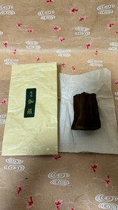 越南（伽羅）タトウ紙付　66.1g 香木 香道具 茶道具 六国五味 香道 樹脂分の多い沈香 茶道｜沈香 伽羅｜古美術 聞香用香木 骨董品｜お香