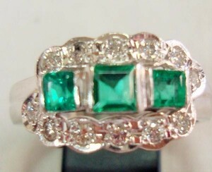KX 豪華 指輪 Pt900 エメラルド 0.69ct ダイヤモンド 0.33ct 16号 高級 アクセサリー グリーン プレゼント 贈り物 限定品 珍品 一点もの