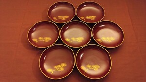 輪島塗　漆器　栗色　沈金　金蒔絵　松の図　蔵出し　菓子皿　豆皿　７客