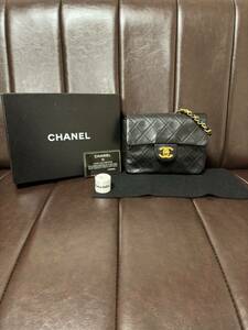 CHANEL マトラッセ　ミニ　チェーンショルダーバッグ