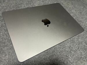 ［ジャンク］難あり　MacBook Air スペースグレイ ［MLXW3J/A］ 256GB M2 13-inch 2022モデル