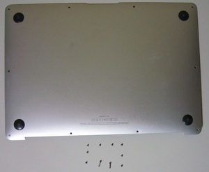 1465 MacBookAir 13inch Mid2011 Corei5 1.7GHz MC965J/A 底面カバー