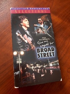 VHSビデオ／ポール・マッカートニー★PAUL McCARTNEY 主演映画「ヤァ！ブロード・ストリート/GIVE MY REGARDS TO BROAD STREET」