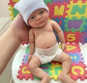 リボーンドール　赤ちゃん人形　リアル赤ちゃん　ベビー　フルシリコン　フルセット　かわいい赤ちゃん　12インチ　largeサイズ