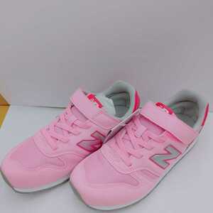 ☆★☆ニューバランス　　YV373JS2　23.0cm　新品未使用　new　balance　女の子 男の子　スニーカー　★☆★