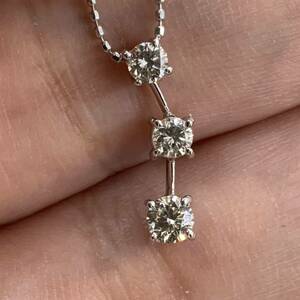 K18WG トリロジー　ネックレス　ダイヤネックレス　1.8g ダイヤ0.5ct