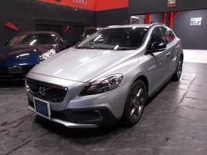 V40クロスカントリー T5 4WD ディーラー整備車両 タイベル交換歴