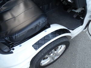 売り切り ダイハツハイゼットトラック ジャンボ S500 S510P ステップガード スカッフプレート メタルブラック 黒 シマ 縞模様 ステンレス製