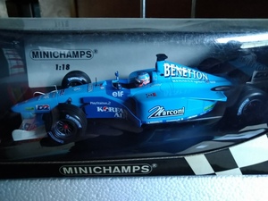 PMA 1/18 BENETTON RENAULT SHOWCAR NO8 G.Fisichella 2001