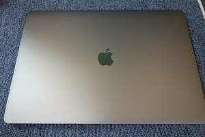 【2019年製 Apple MacBook Pro, USキーボード、SSD 1TB, インテルCore i9 2.40GHz/メモリ64GB】