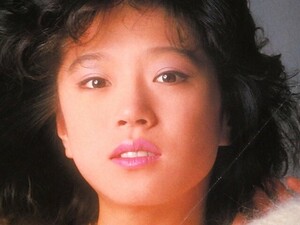 ★ポスター　中森明菜さん/イクシーズ・カラフル5色ルック　GORO/小学館/1986