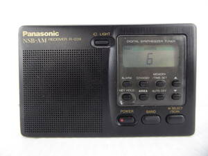 ★☆Panasonic NSB/AMコンパクトラジオ R-039 日本製 動作品 オマケ新品電池付き☆★