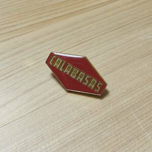 【美品】YEEZY CALABASAS LOGO PINS イージー カラバサス ピンズ ピンバッジ Ye カニエウエスト adidas boost kanye west イェ