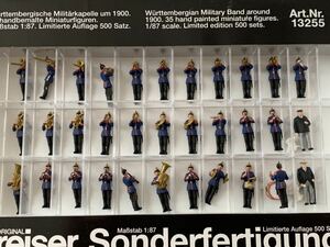 プライザー 1900年代のヴュルテンベルクの軍楽隊(音楽隊) 35体セット 世界限定500 塗装済完成品 HO 1/87 13255