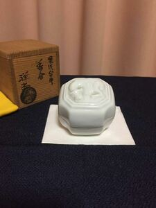 手塚祥堂 台牛香合 京焼 呉須台牛 丑 美品 共箱 黄布 香合 祥堂 手塚玉堂 白呉須台牛 天神様 菅原道真 受験 牛