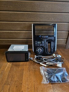 Panasonic strada CN-R300WD hdmi CD DVD Bluetoothハンズフリー フルセグ パナソニック