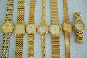 F465 courregesなど ゴールドカラー 腕時計 メンズ レディース アクセサリー クォーツ 大量 セット まとめて おまとめ まとめ売り 不動品