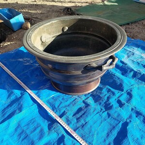 【送料無料】古い真鍮製手焙り火鉢 8kg程度 火鉢 美術品 骨董品【蔵出古美術】SD002