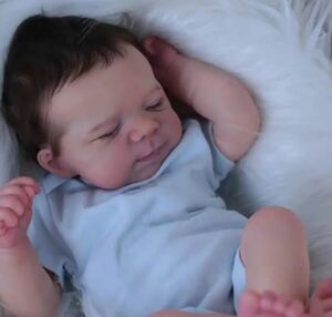 リボーンドール　赤ちゃん人形　　リアル赤ちゃん　ベビー　　18インチ　48cm 1.3キロ　フルセット　かわいい赤ちゃん　幼児　本物思考製造