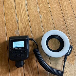 RING FLASH 一眼レフカメラ用フラッシュ 通電確認済み カメラアクセサリー カメラ周辺機器