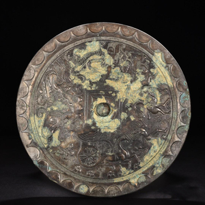 唐代　人物紋青銅鏡