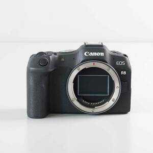 Canon EOS R8 ボディ