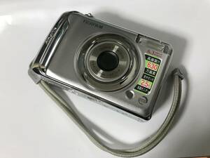 FUJIFILM Finepix A610 デジカメ デジタルカメラ シルバー 動作品 即決