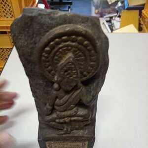 仏教美術 ガンダーガ石掘　インド　非売品　重さ2kg 高さ24cm