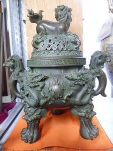 23L　S　青銅器　大型香炉　「狛犬・獅子」図　大明宣徳 銘　中国　細密彫刻　古美術　寸法約 高50cm・横43cm・奥行43cm・重量13,5kg