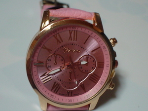 GENEVA　PLATINUM　腕時計　ピンク