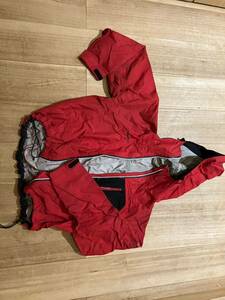 マズメ　ウェーディングジャケット　赤色　中古使用品