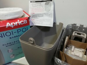 【美品】Aprica アップリカ 強力消臭 おむつポット ごみ箱 ニオイポイ NIOI-POI
