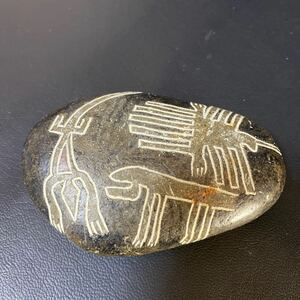 ナスカ地上絵石　幸運の石　オブジェ　置物　インテリア雑貨　飾り石