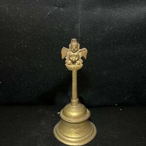 インド　真鍮　儀式ベル　鐘　民族紙　置物 仏教美術 オブジェ さ約14.5センチ　重さ約0.248kg スプリチュアル　中古品　ヴィンテージ
