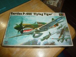 1/32　カーチス P-40E フライングタイガー　レベル Revell Flying Tiger