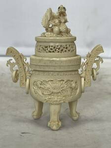 彫刻　三足香炉 置物 獅子 香道具 唐物 中国美術 骨董品　時代物 獅子 香炉 置物 古美術 