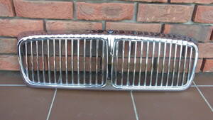 DAIMLER 3.6　FRONT GRILLE　ダイムラー　フロントグリル　美品　XJ40　１９８７年