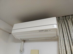 ★ダイキン DAIKIN 2017年製 ルームエアコン うるるとさらら ATR40TPE4-W　単相 200V 50/60Hz★