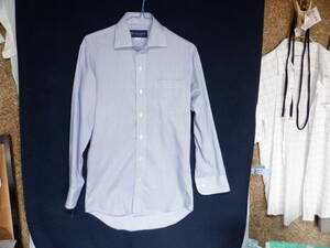 ＢＲＩＣＫ　 ＨＯＵＳＥ　　東京シャツ（株）　ドレスシャツ　　ブルーのピンストライプ　　形態安定シャツ　　ＸＳサイズ　