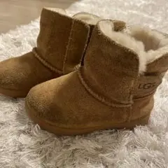 UGG キッズブーツ