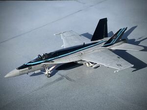 【トップガンマーヴェリック】1/144完成品 F/A-18E スーパーホーネット マーヴェリック搭乗機 基本戦技過程仕様