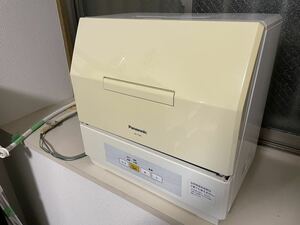 【送料無料】Panasonic 電気食器洗い乾燥機　NP-TCM4-W 2017年製