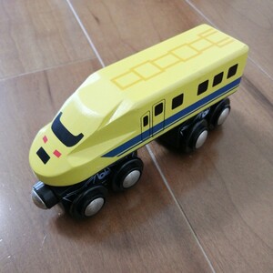 中古★imaginarium EXPRESS　イマジナリウム　ドクターイエロー★木製　マグネット