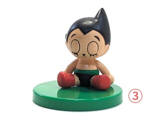 Tezuka Moderno　テヅカモデルノ　タイムカプセル　鉄腕アトム　　中古　汚れ、キズ等あり　本体と台座のみです。飾ってました。　③